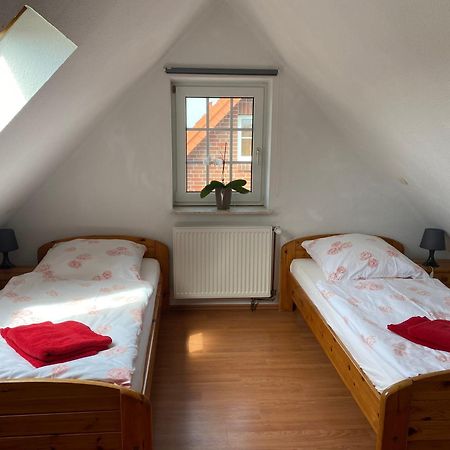 Ferienhaus Hooksiel Mit Sauna Und Kamin Шилиг Екстериор снимка
