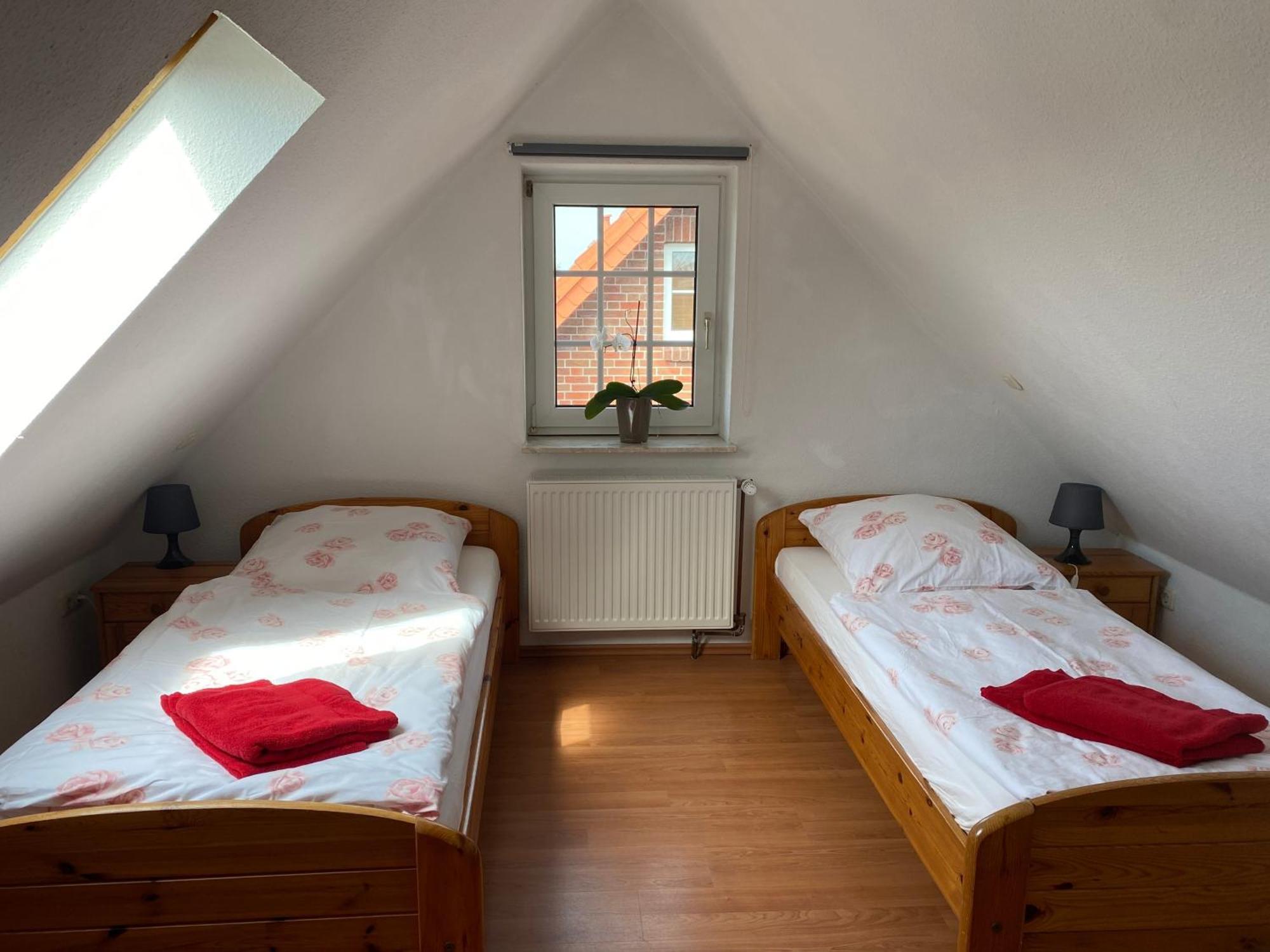 Ferienhaus Hooksiel Mit Sauna Und Kamin Шилиг Екстериор снимка